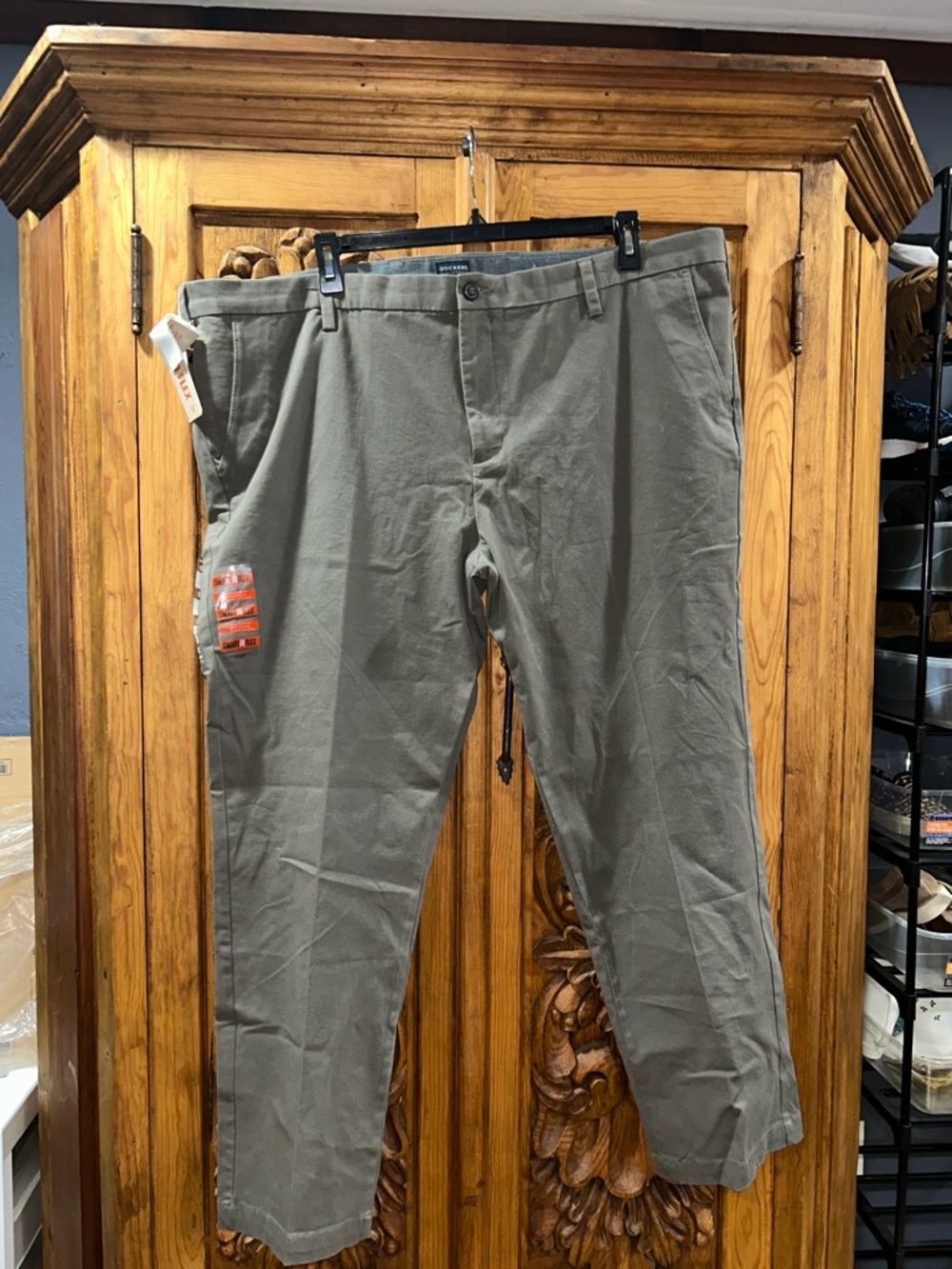 NWT Levi Dockers workday khaki 48 x 32
